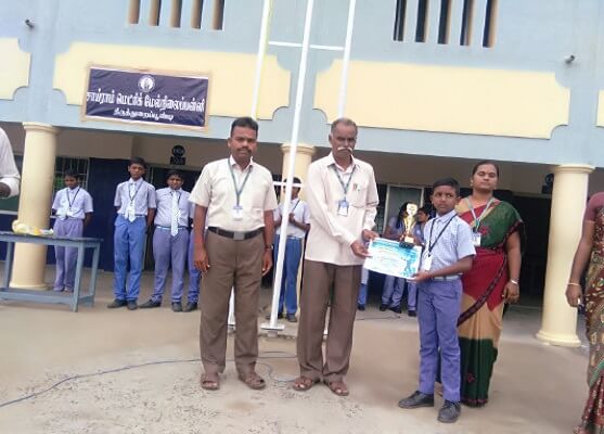 Our school student J.Ganesh Ashwanth VI-A participated Under 10 years and won 3rd place in Badminton even held at PRJR Badminton Academy, Nagappattinam on 15.10.2017