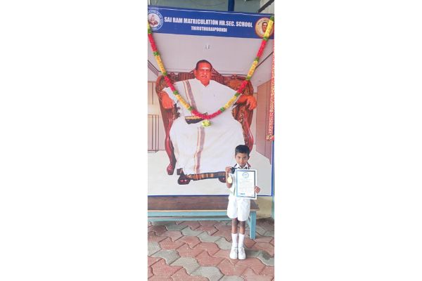 Selvan P.Jeshwin Sai from I std has participated in the “Pot painting world Record” and “Virtual Thirukkural Recitation” competition conducted by Virtue book of world records at Salem.